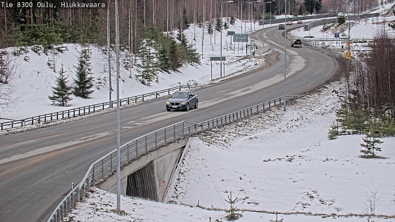 Weather Camera Image väg 8300 Oulu Hiukkavaara, Oulu, Pohjois-Pohjanmaa