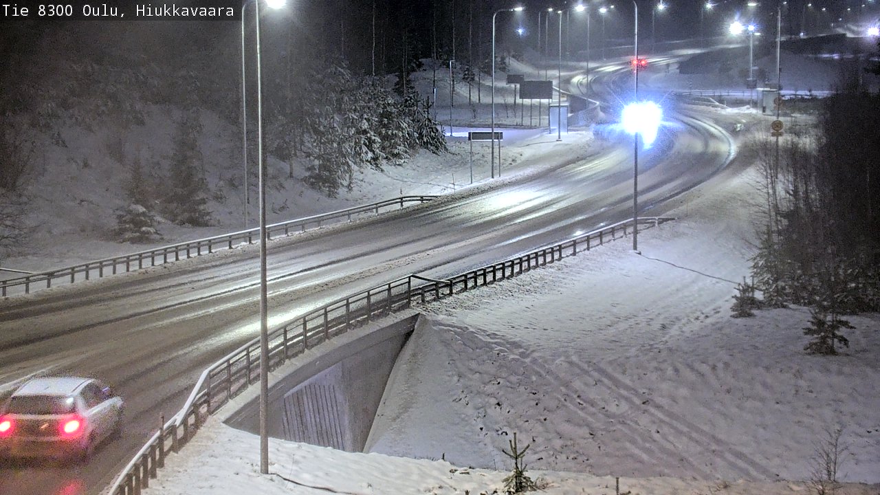Weather Camera Image väg 8300 Oulu Hiukkavaara, Oulu, Pohjois-Pohjanmaa