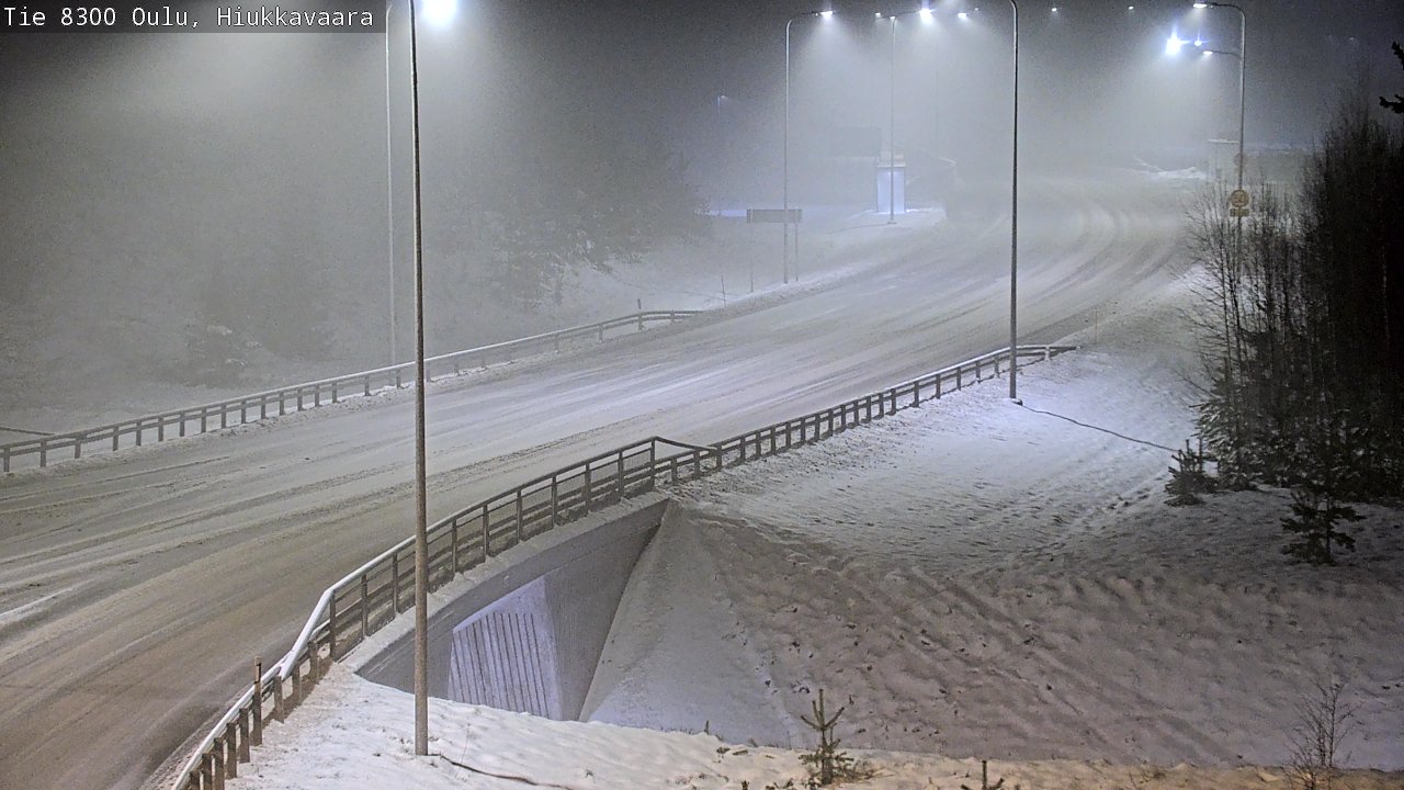 Weather Camera Image väg 8300 Oulu Hiukkavaara, Oulu, Pohjois-Pohjanmaa