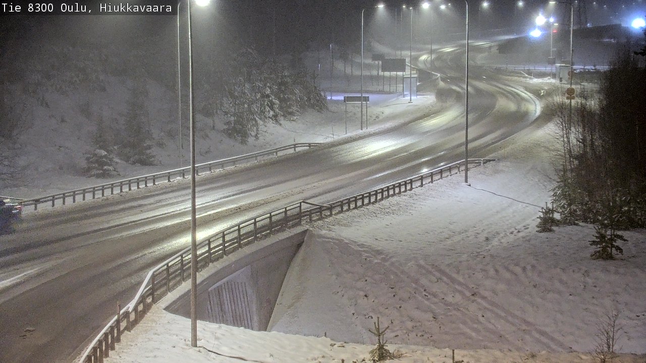Weather Camera Image väg 8300 Oulu Hiukkavaara, Oulu, Pohjois-Pohjanmaa