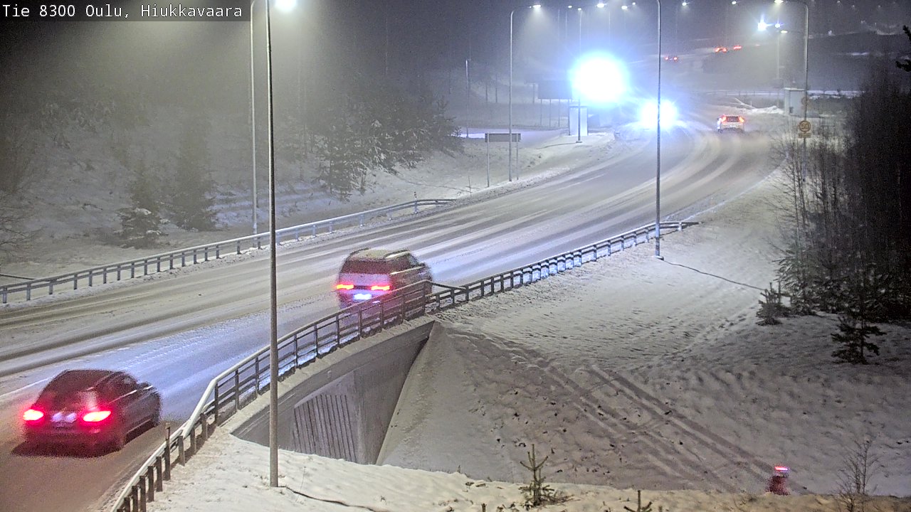 Weather Camera Image väg 8300 Oulu Hiukkavaara, Oulu, Pohjois-Pohjanmaa