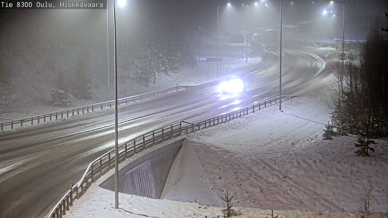 Weather Camera Image väg 8300 Oulu Hiukkavaara, Oulu, Pohjois-Pohjanmaa