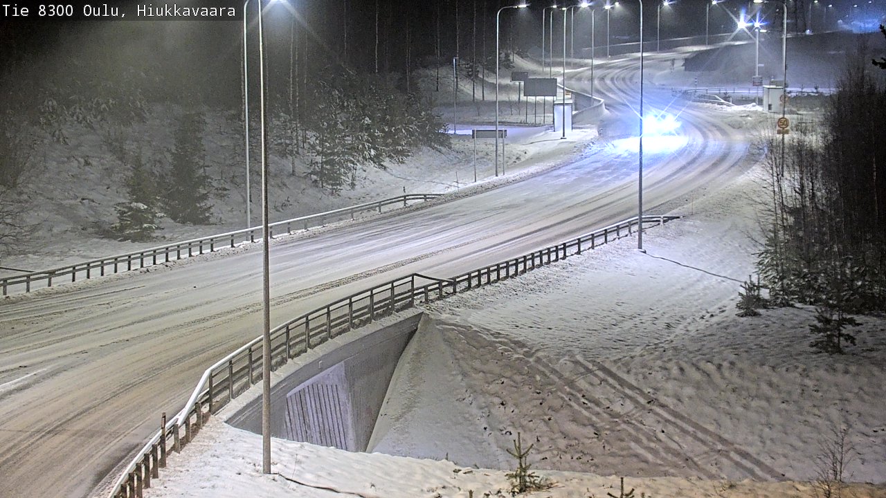 Weather Camera Image väg 8300 Oulu Hiukkavaara, Oulu, Pohjois-Pohjanmaa