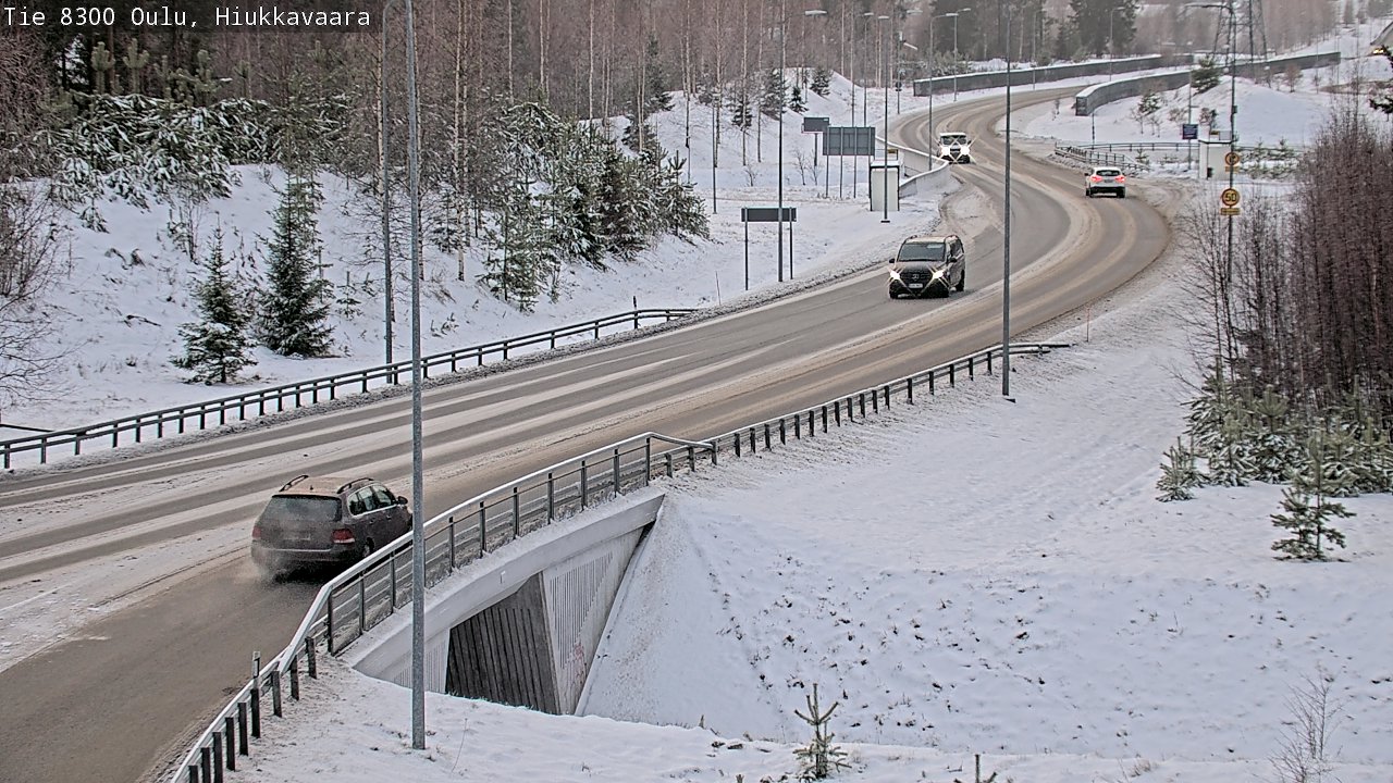 Weather Camera Image väg 8300 Oulu Hiukkavaara, Oulu, Pohjois-Pohjanmaa