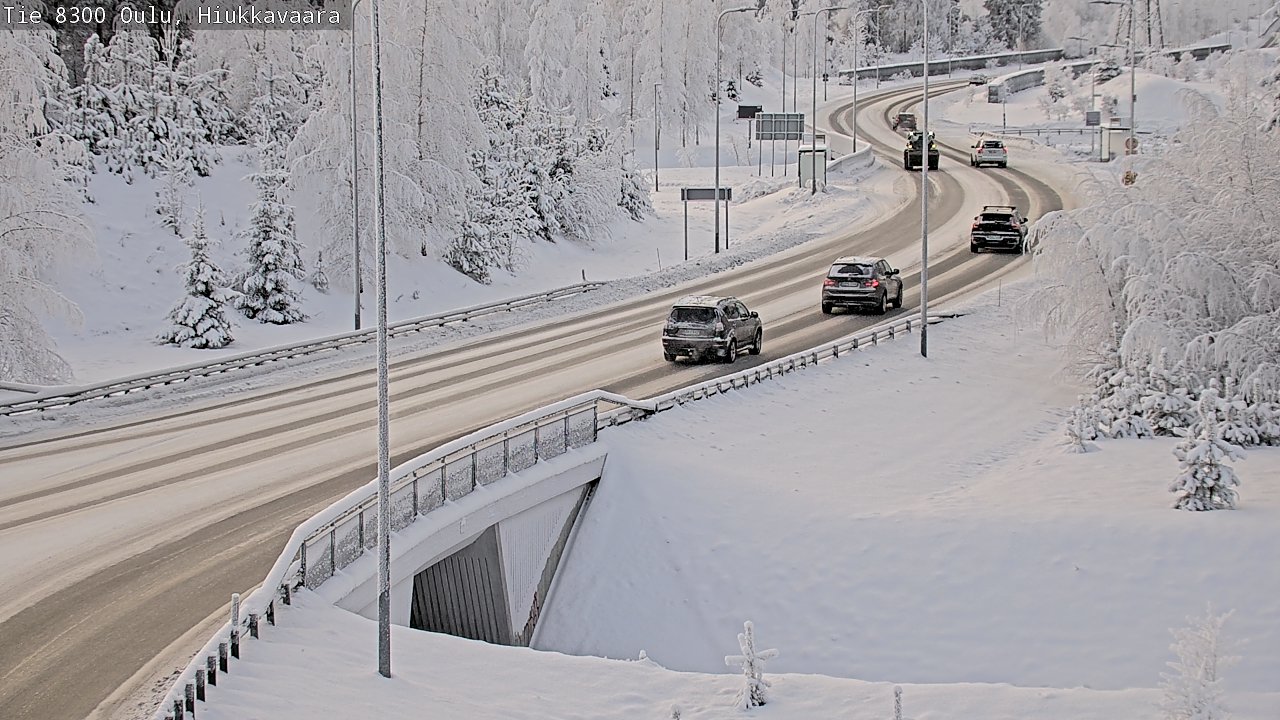 Weather Camera Image road 8300 Oulu Hiukkavaara, Oulu, Pohjois-Pohjanmaa