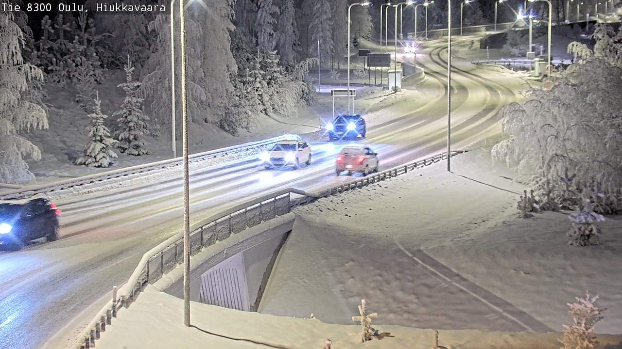 Weather Camera Image road 8300 Oulu Hiukkavaara, Oulu, Pohjois-Pohjanmaa