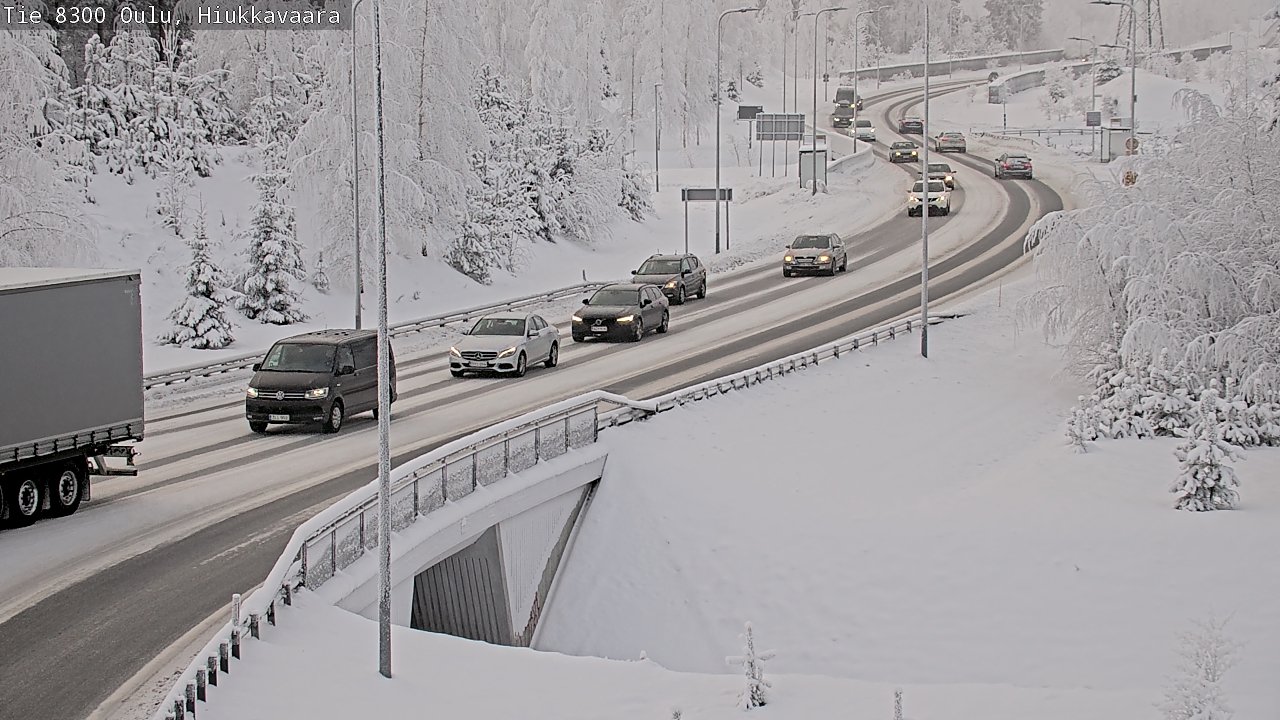 Weather Camera Image road 8300 Oulu Hiukkavaara, Oulu, Pohjois-Pohjanmaa