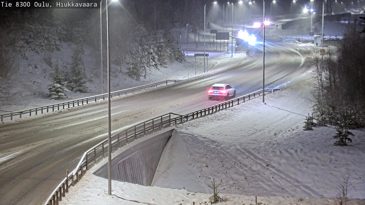 Weather Camera Image väg 8300 Oulu Hiukkavaara, Oulu, Pohjois-Pohjanmaa
