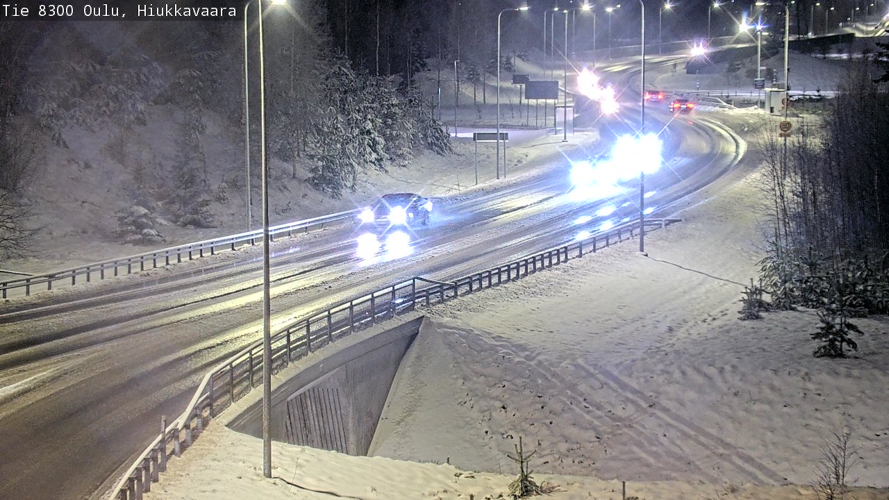 Weather Camera Image väg 8300 Oulu Hiukkavaara, Oulu, Pohjois-Pohjanmaa