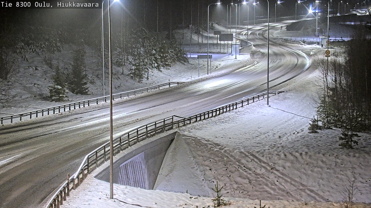 Weather Camera Image väg 8300 Oulu Hiukkavaara, Oulu, Pohjois-Pohjanmaa