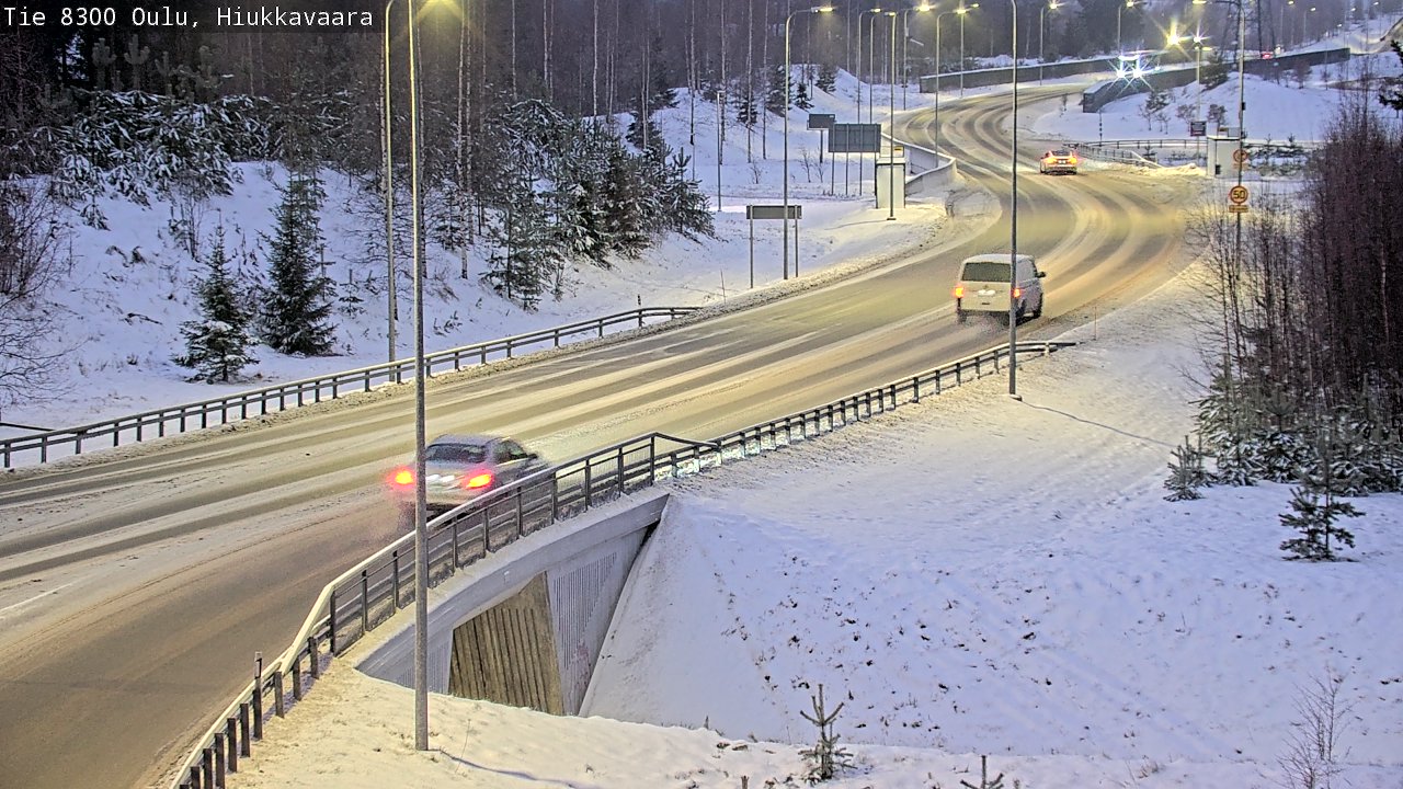 Weather Camera Image väg 8300 Oulu Hiukkavaara, Oulu, Pohjois-Pohjanmaa