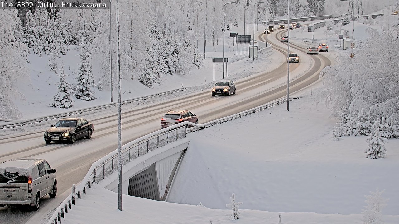 Weather Camera Image road 8300 Oulu Hiukkavaara, Oulu, Pohjois-Pohjanmaa