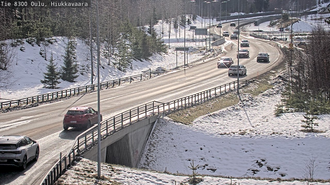 Weather Camera Image road 8300 Oulu Hiukkavaara, Oulu, Pohjois-Pohjanmaa