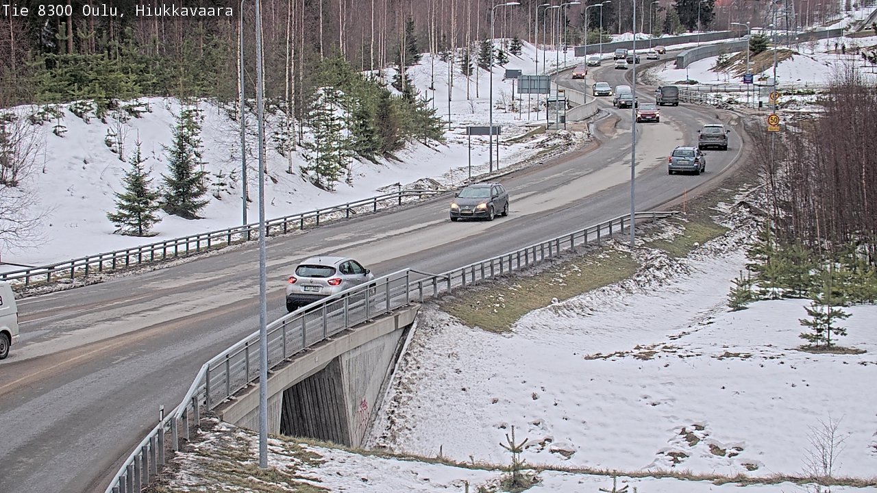 Weather Camera Image road 8300 Oulu Hiukkavaara, Oulu, Pohjois-Pohjanmaa