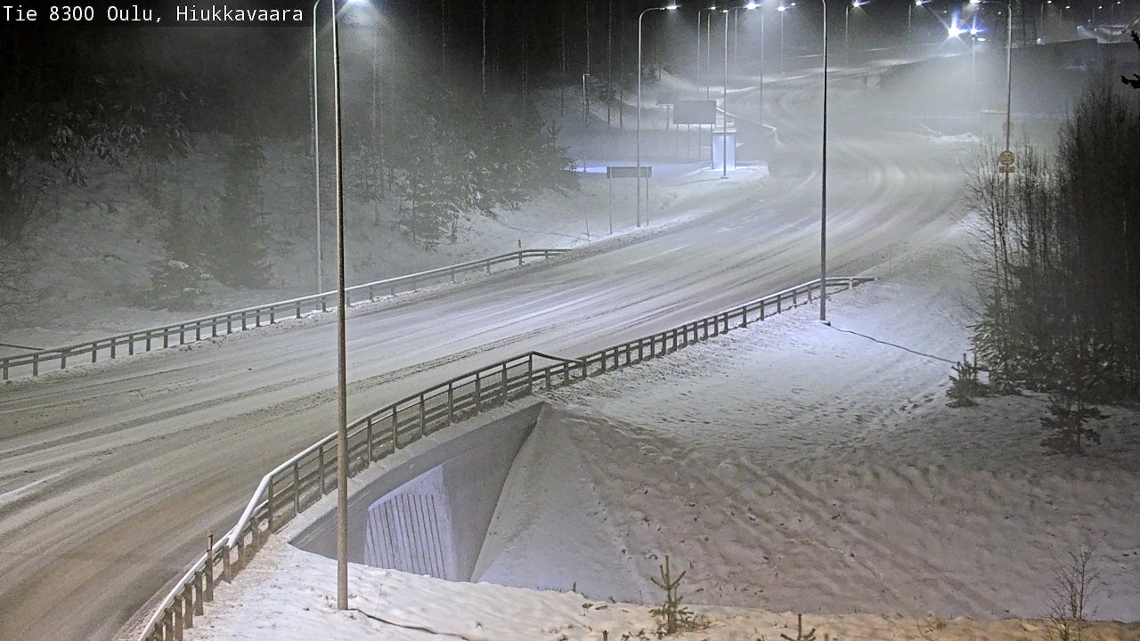 Weather Camera Image väg 8300 Oulu Hiukkavaara, Oulu, Pohjois-Pohjanmaa
