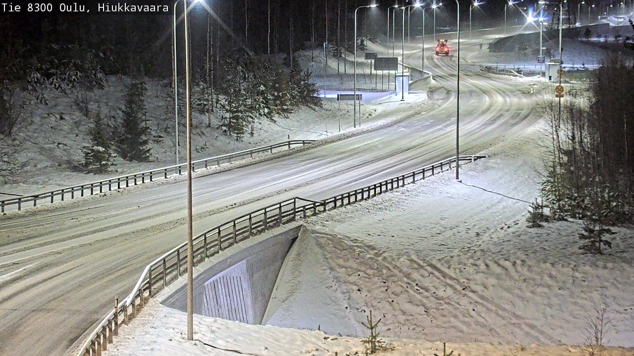 Weather Camera Image väg 8300 Oulu Hiukkavaara, Oulu, Pohjois-Pohjanmaa