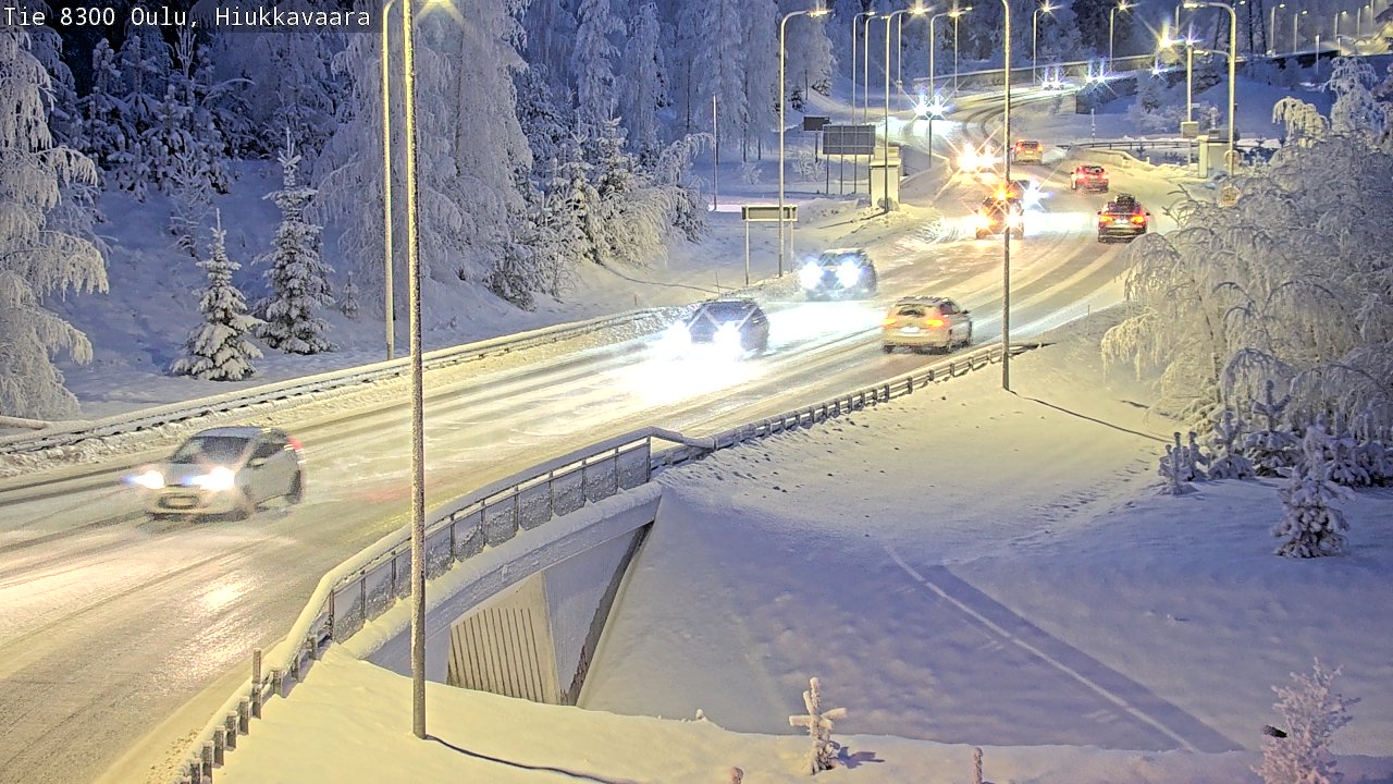 Weather Camera Image road 8300 Oulu Hiukkavaara, Oulu, Pohjois-Pohjanmaa