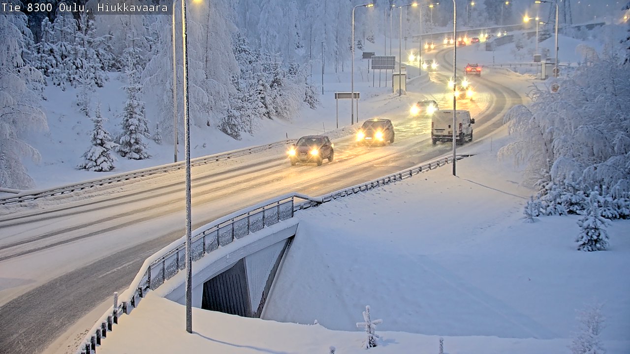 Weather Camera Image road 8300 Oulu Hiukkavaara, Oulu, Pohjois-Pohjanmaa