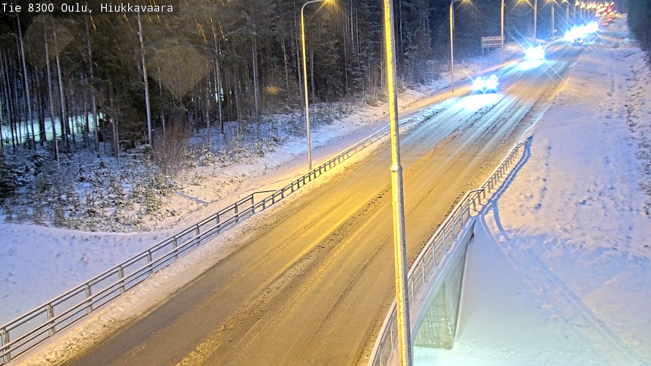 Weather Camera Image väg 8300 Oulu Hiukkavaara, Oulu, Pohjois-Pohjanmaa