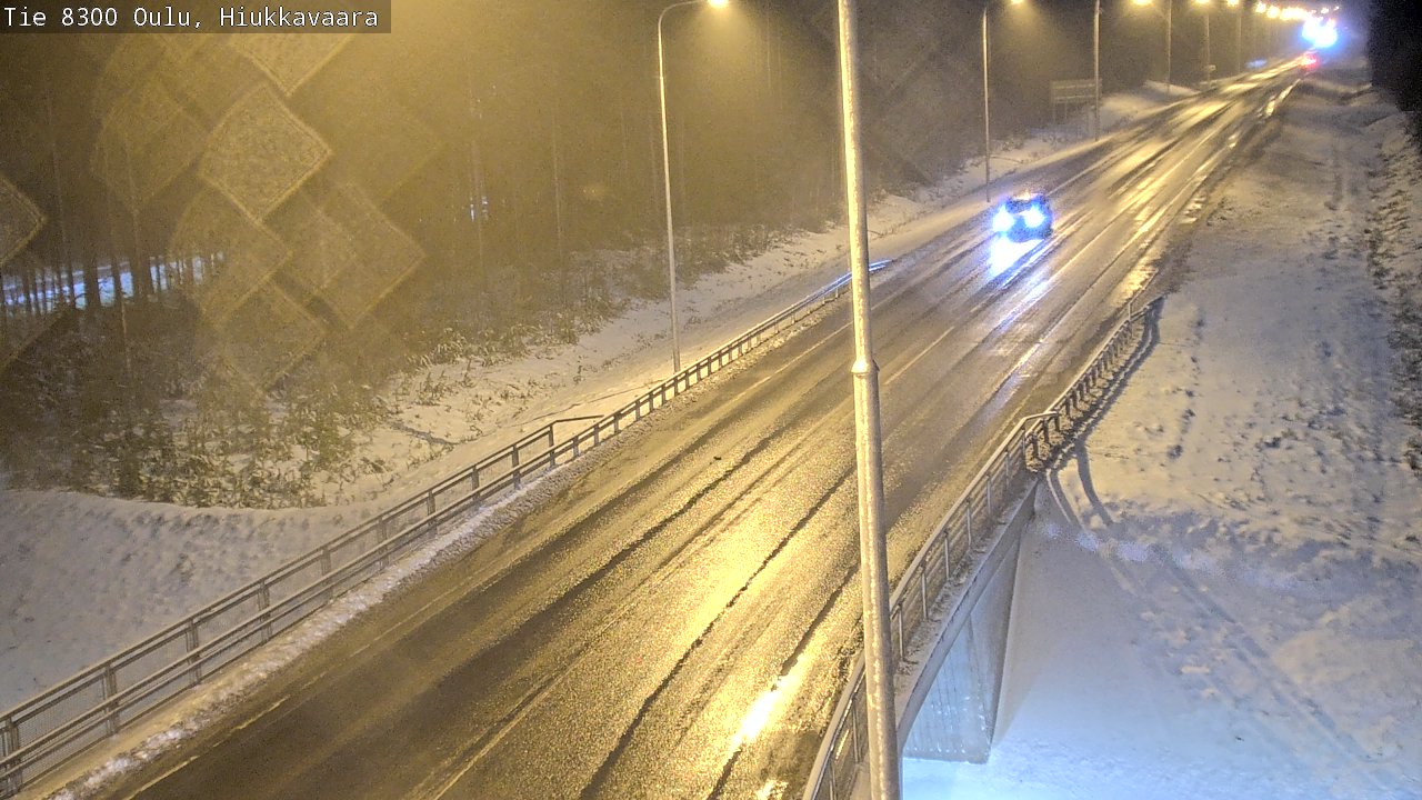 Weather Camera Image väg 8300 Oulu Hiukkavaara, Oulu, Pohjois-Pohjanmaa