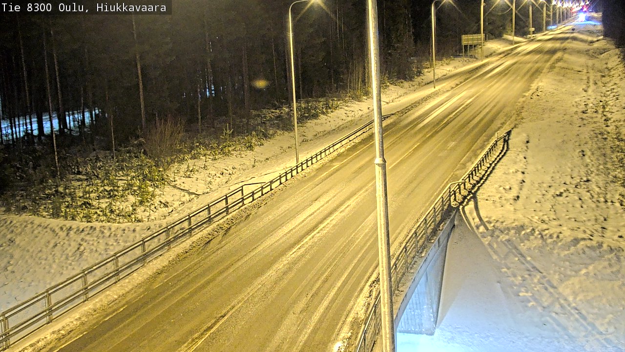 Weather Camera Image väg 8300 Oulu Hiukkavaara, Oulu, Pohjois-Pohjanmaa