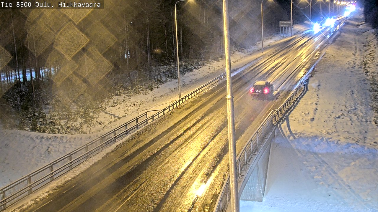 Weather Camera Image väg 8300 Oulu Hiukkavaara, Oulu, Pohjois-Pohjanmaa