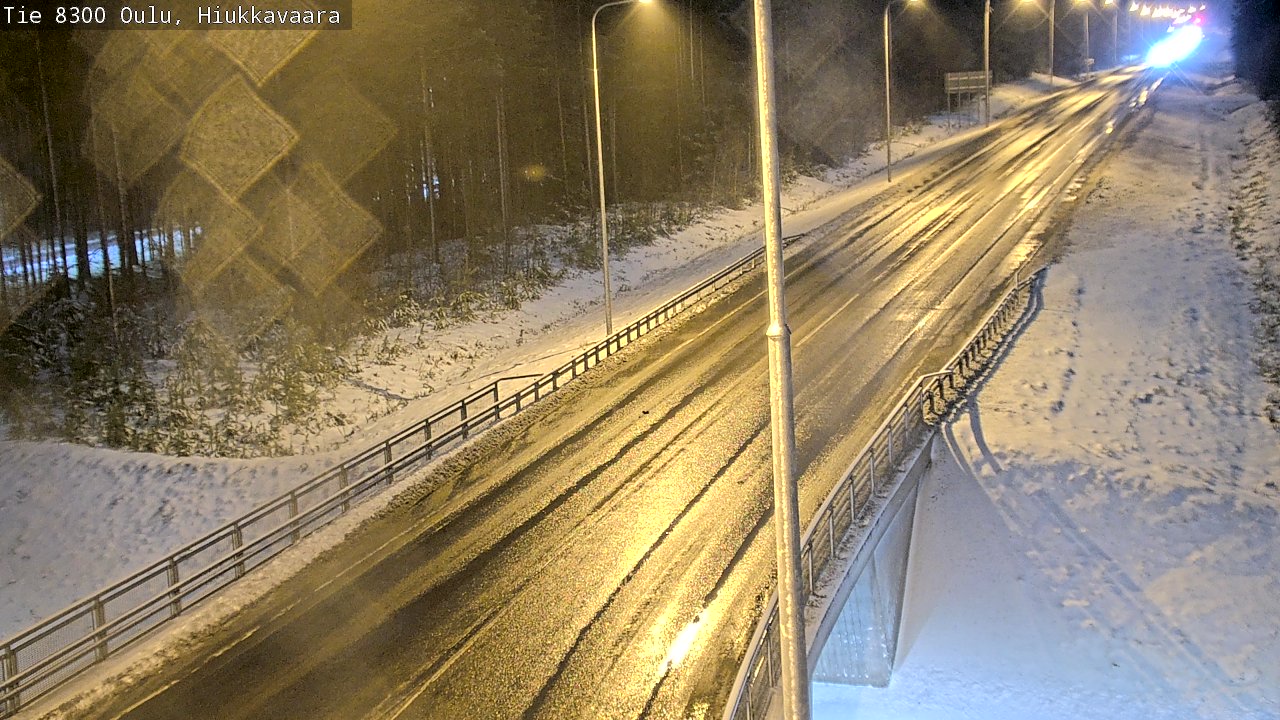 Weather Camera Image väg 8300 Oulu Hiukkavaara, Oulu, Pohjois-Pohjanmaa