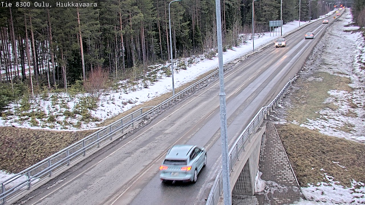 Weather Camera Image väg 8300 Oulu Hiukkavaara, Oulu, Pohjois-Pohjanmaa