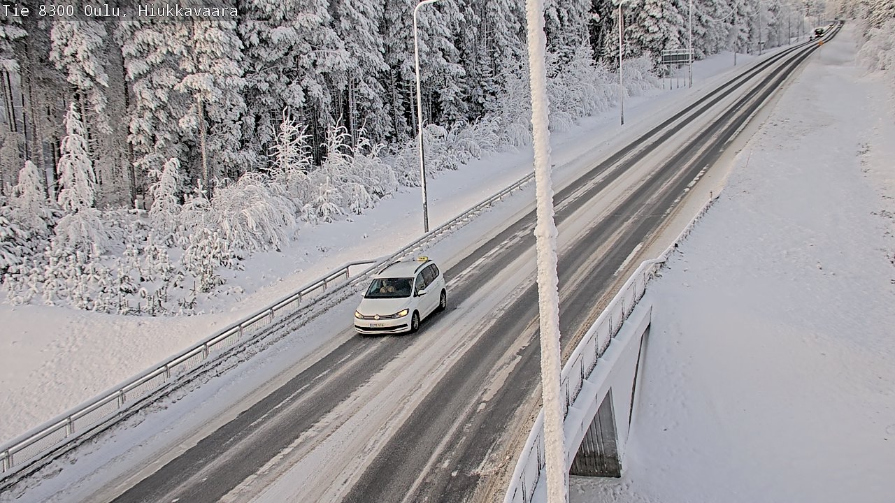Weather Camera Image road 8300 Oulu Hiukkavaara, Oulu, Pohjois-Pohjanmaa