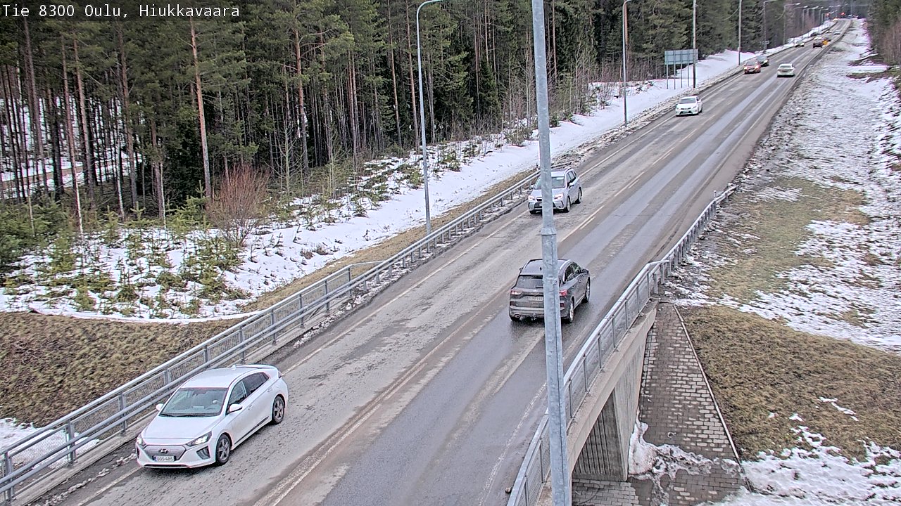 Weather Camera Image road 8300 Oulu Hiukkavaara, Oulu, Pohjois-Pohjanmaa