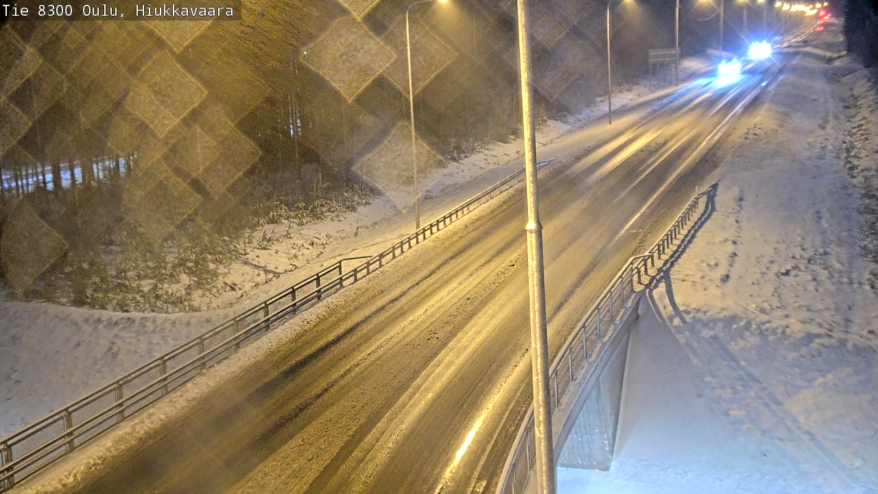 Weather Camera Image väg 8300 Oulu Hiukkavaara, Oulu, Pohjois-Pohjanmaa