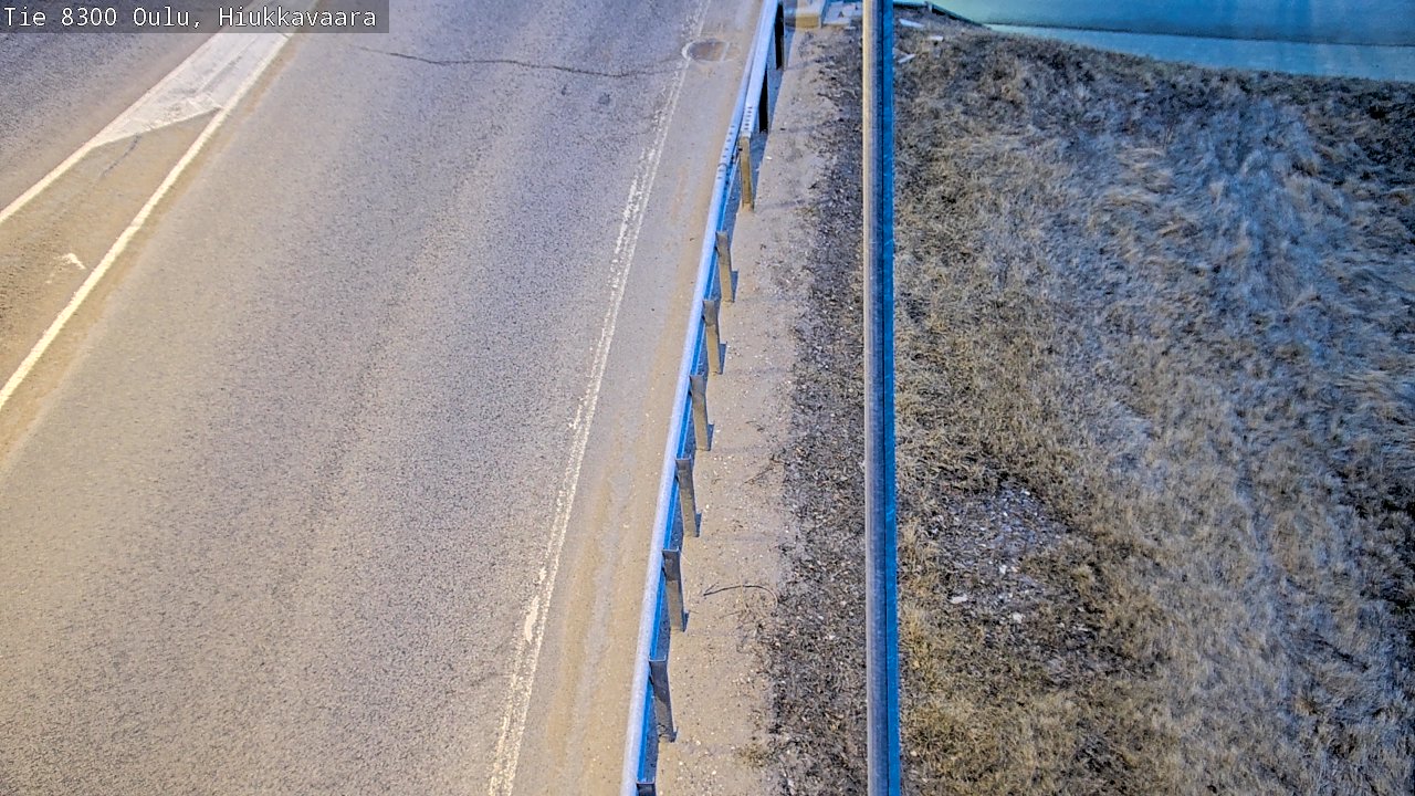 Weather Camera Image road 8300 Oulu Hiukkavaara, Oulu, Pohjois-Pohjanmaa