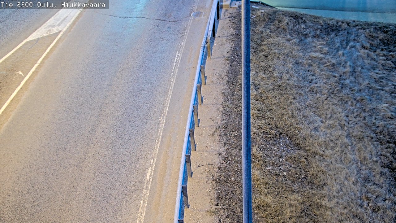 Weather Camera Image väg 8300 Oulu Hiukkavaara, Oulu, Pohjois-Pohjanmaa