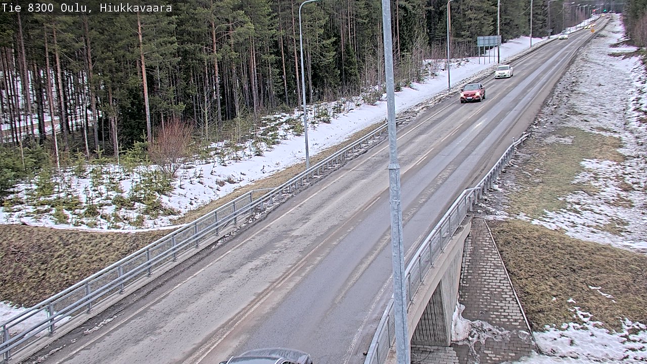 Weather Camera Image road 8300 Oulu Hiukkavaara, Oulu, Pohjois-Pohjanmaa