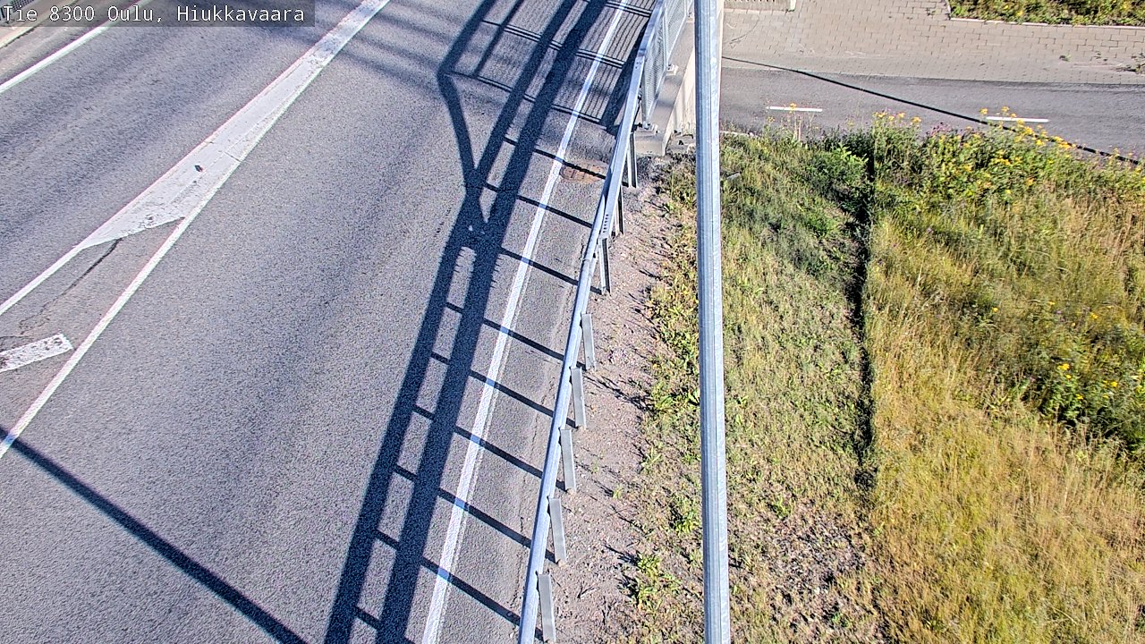 Weather Camera Image road 8300 Oulu Hiukkavaara, Oulu, Pohjois-Pohjanmaa