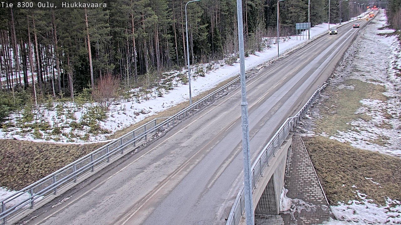 Weather Camera Image road 8300 Oulu Hiukkavaara, Oulu, Pohjois-Pohjanmaa