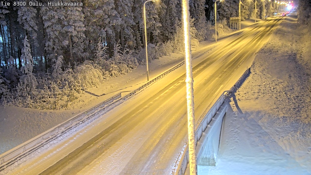 Weather Camera Image road 8300 Oulu Hiukkavaara, Oulu, Pohjois-Pohjanmaa