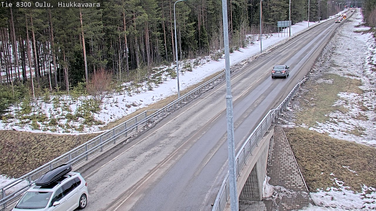 Weather Camera Image road 8300 Oulu Hiukkavaara, Oulu, Pohjois-Pohjanmaa