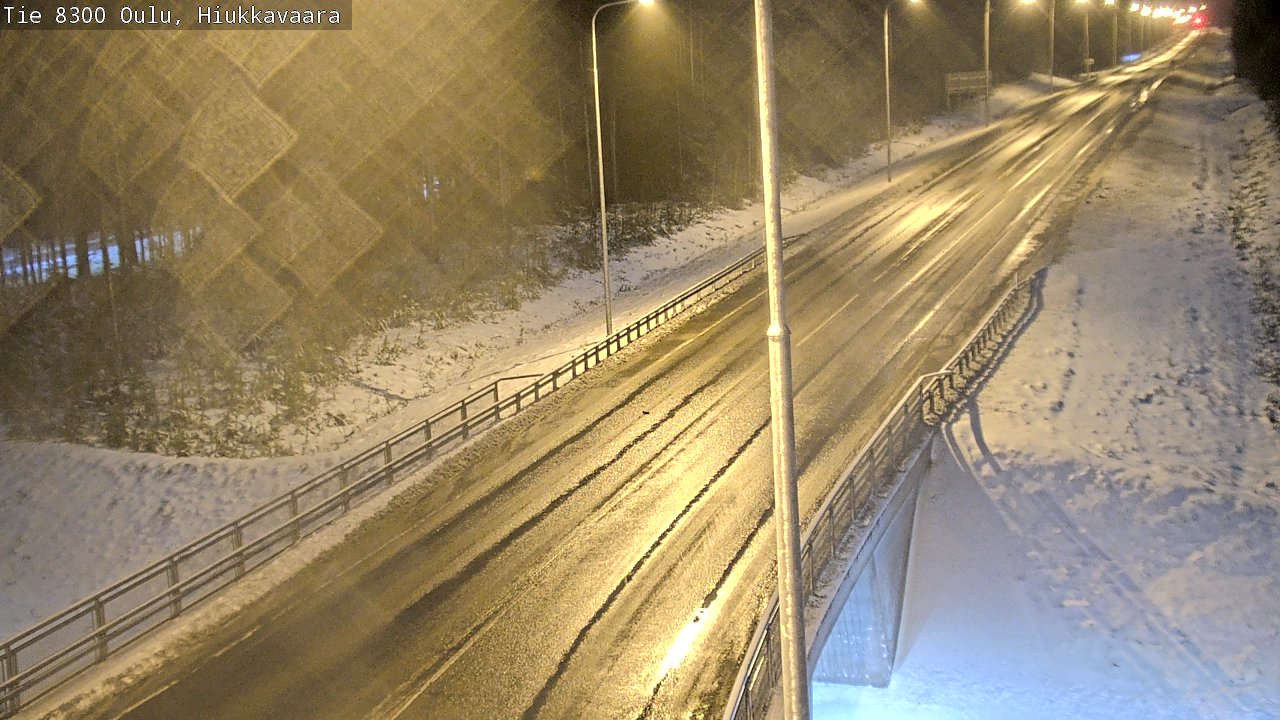 Weather Camera Image väg 8300 Oulu Hiukkavaara, Oulu, Pohjois-Pohjanmaa