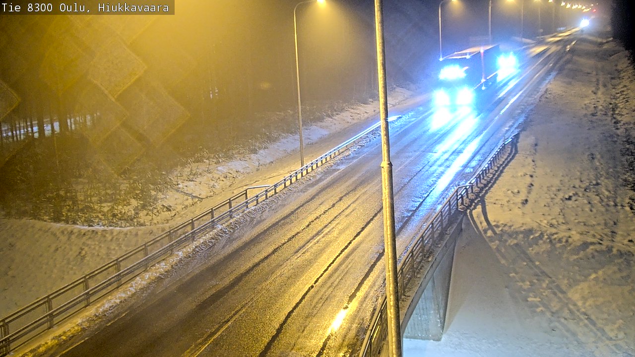 Weather Camera Image väg 8300 Oulu Hiukkavaara, Oulu, Pohjois-Pohjanmaa