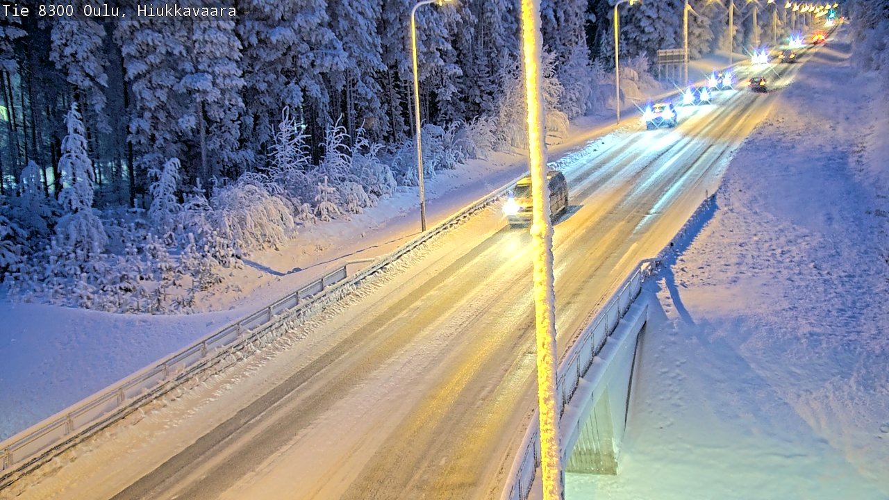 Weather Camera Image road 8300 Oulu Hiukkavaara, Oulu, Pohjois-Pohjanmaa
