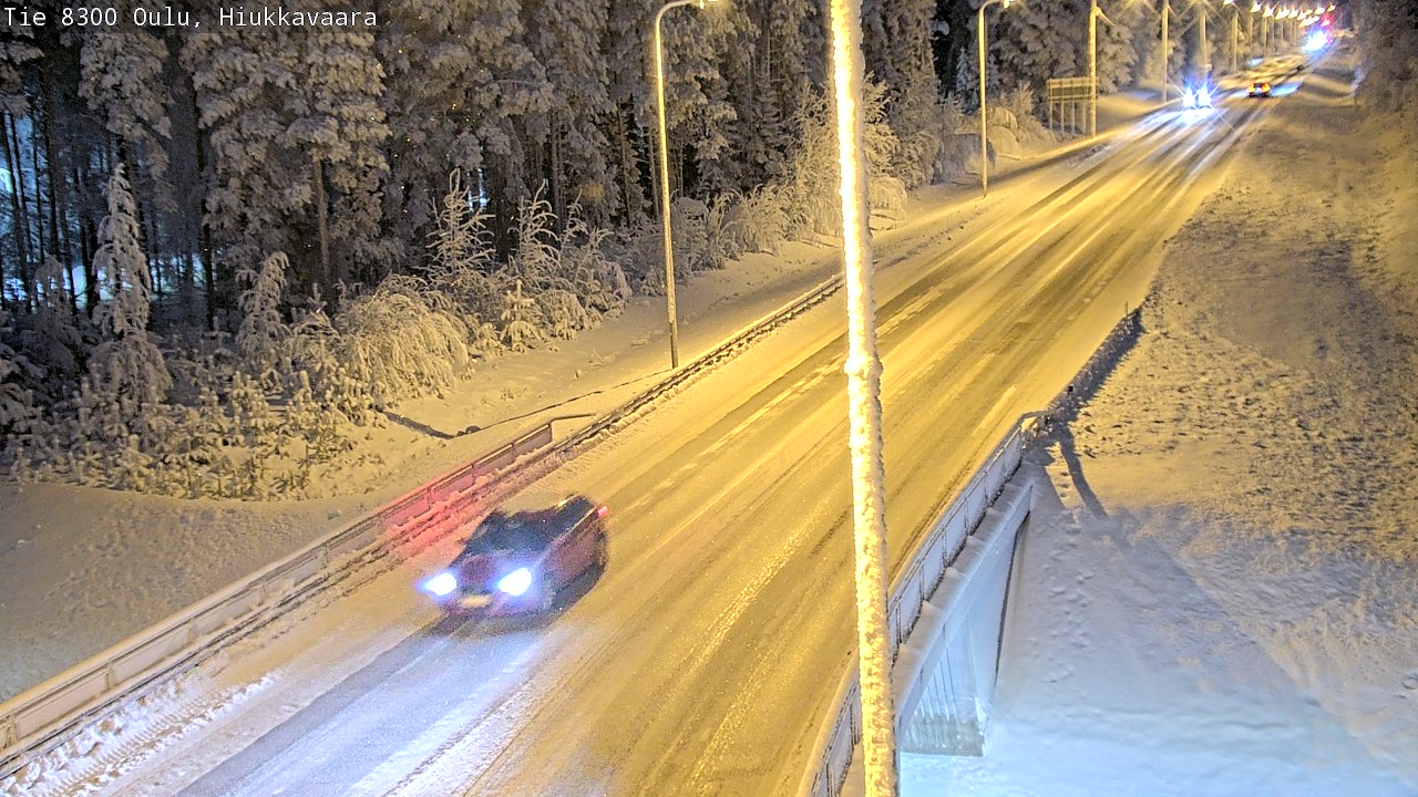 Weather Camera Image road 8300 Oulu Hiukkavaara, Oulu, Pohjois-Pohjanmaa