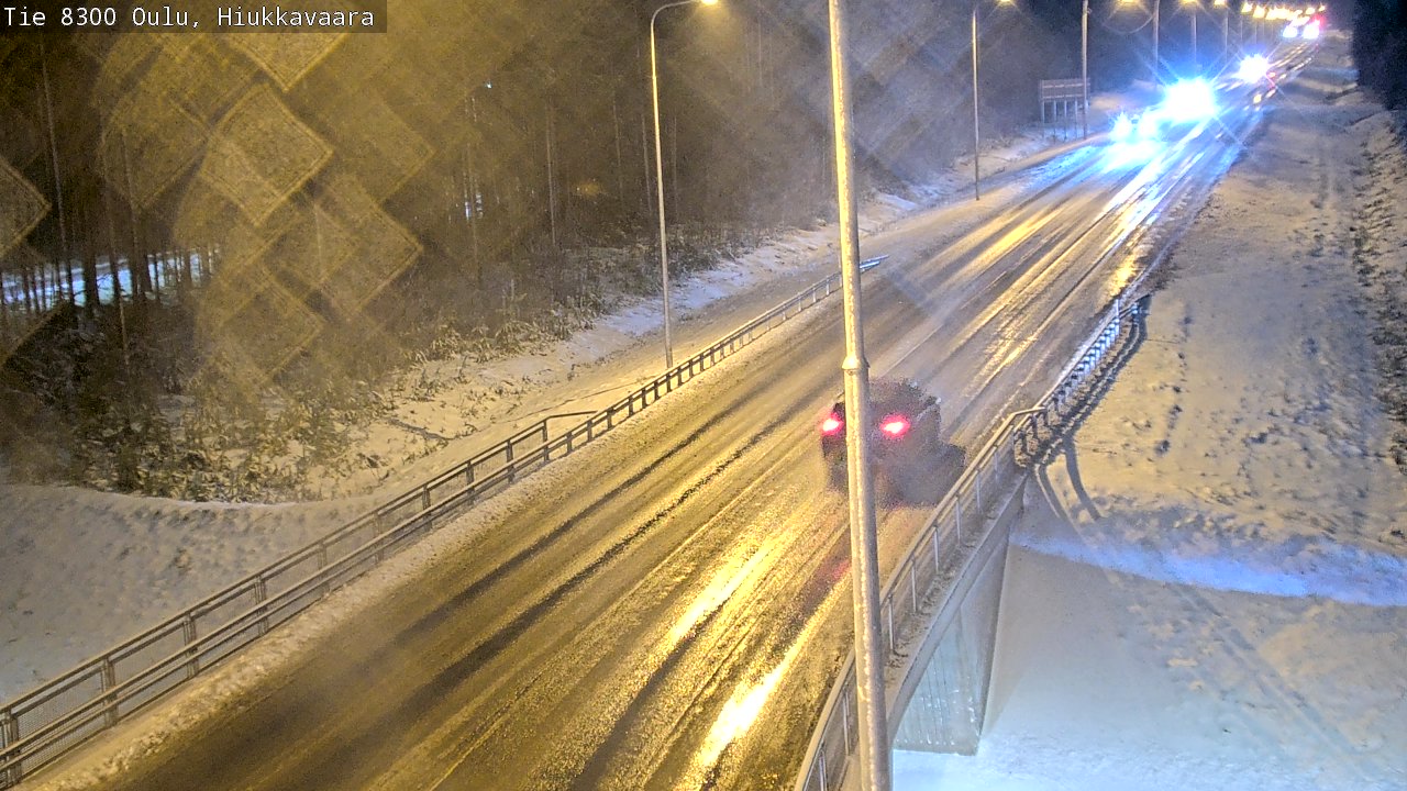 Weather Camera Image väg 8300 Oulu Hiukkavaara, Oulu, Pohjois-Pohjanmaa