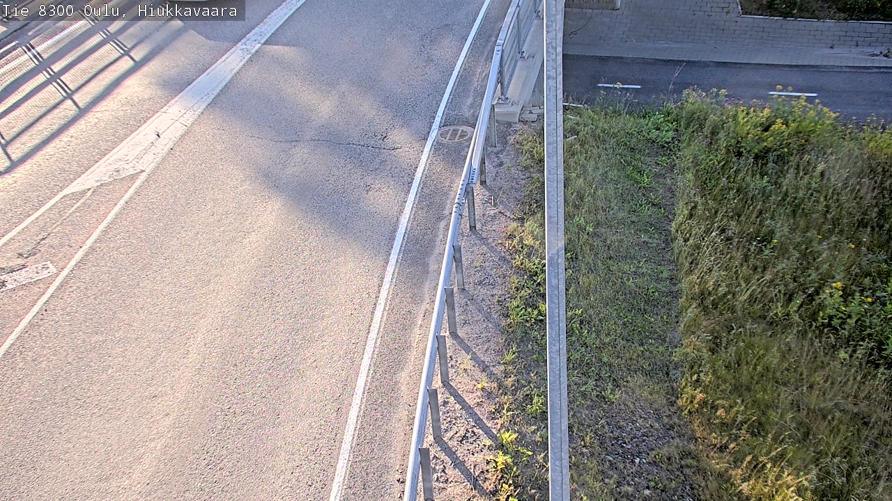 Weather Camera Image road 8300 Oulu Hiukkavaara, Oulu, Pohjois-Pohjanmaa