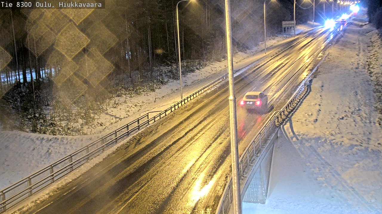 Weather Camera Image väg 8300 Oulu Hiukkavaara, Oulu, Pohjois-Pohjanmaa