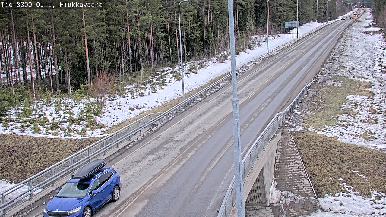 Weather Camera Image road 8300 Oulu Hiukkavaara, Oulu, Pohjois-Pohjanmaa