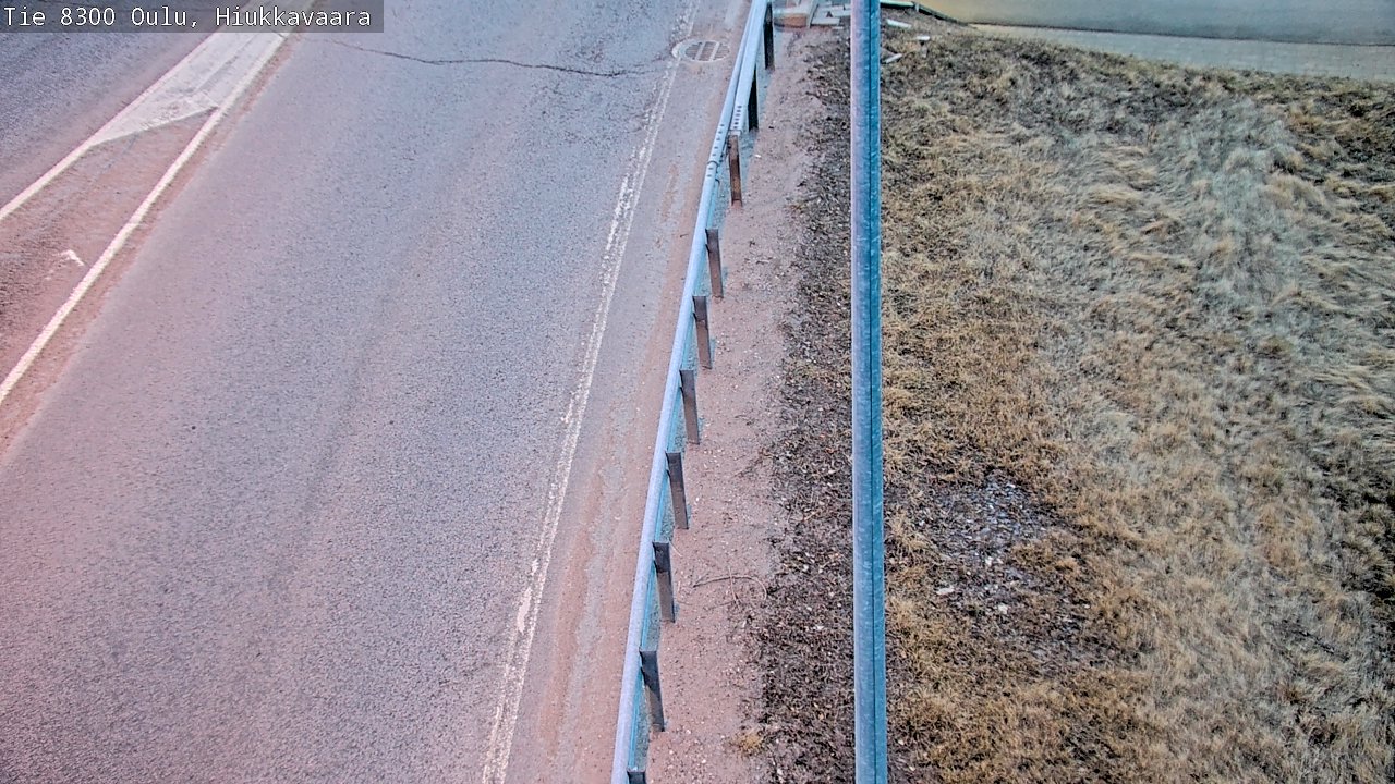 Weather Camera Image väg 8300 Oulu Hiukkavaara, Oulu, Pohjois-Pohjanmaa