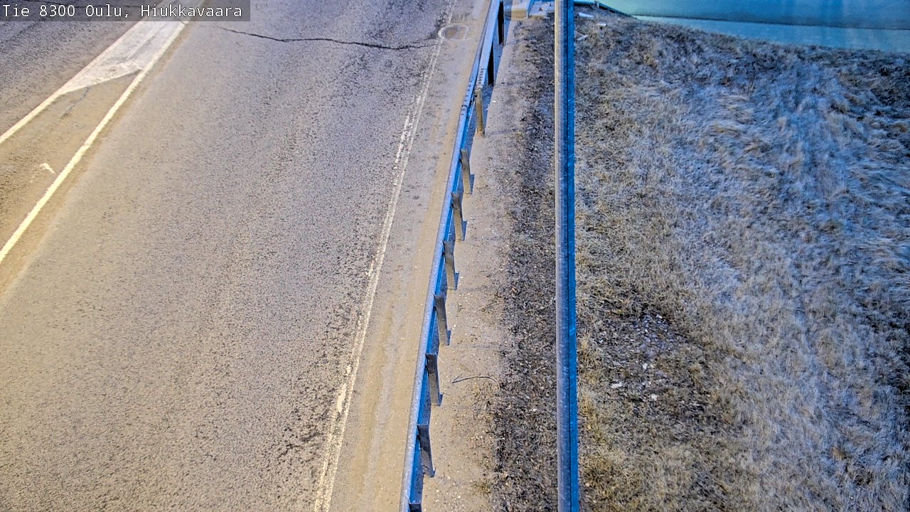 Weather Camera Image väg 8300 Oulu Hiukkavaara, Oulu, Pohjois-Pohjanmaa