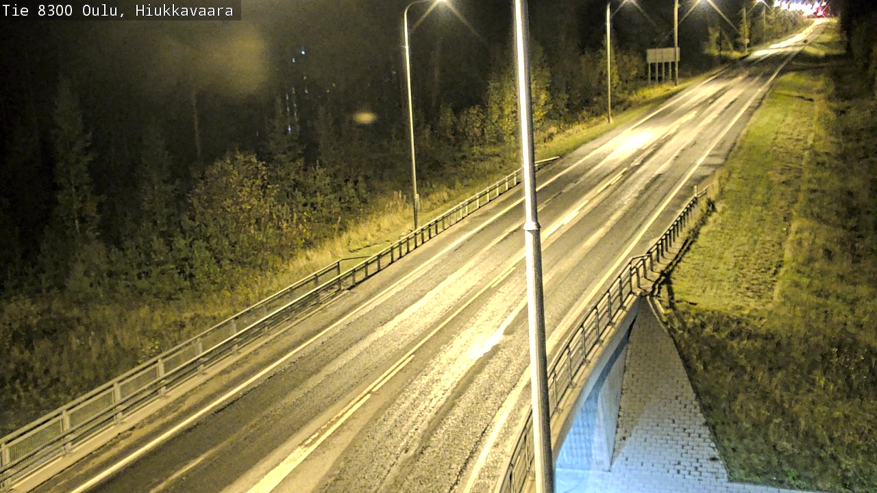 Weather Camera Image väg 8300 Oulu Hiukkavaara, Oulu, Pohjois-Pohjanmaa