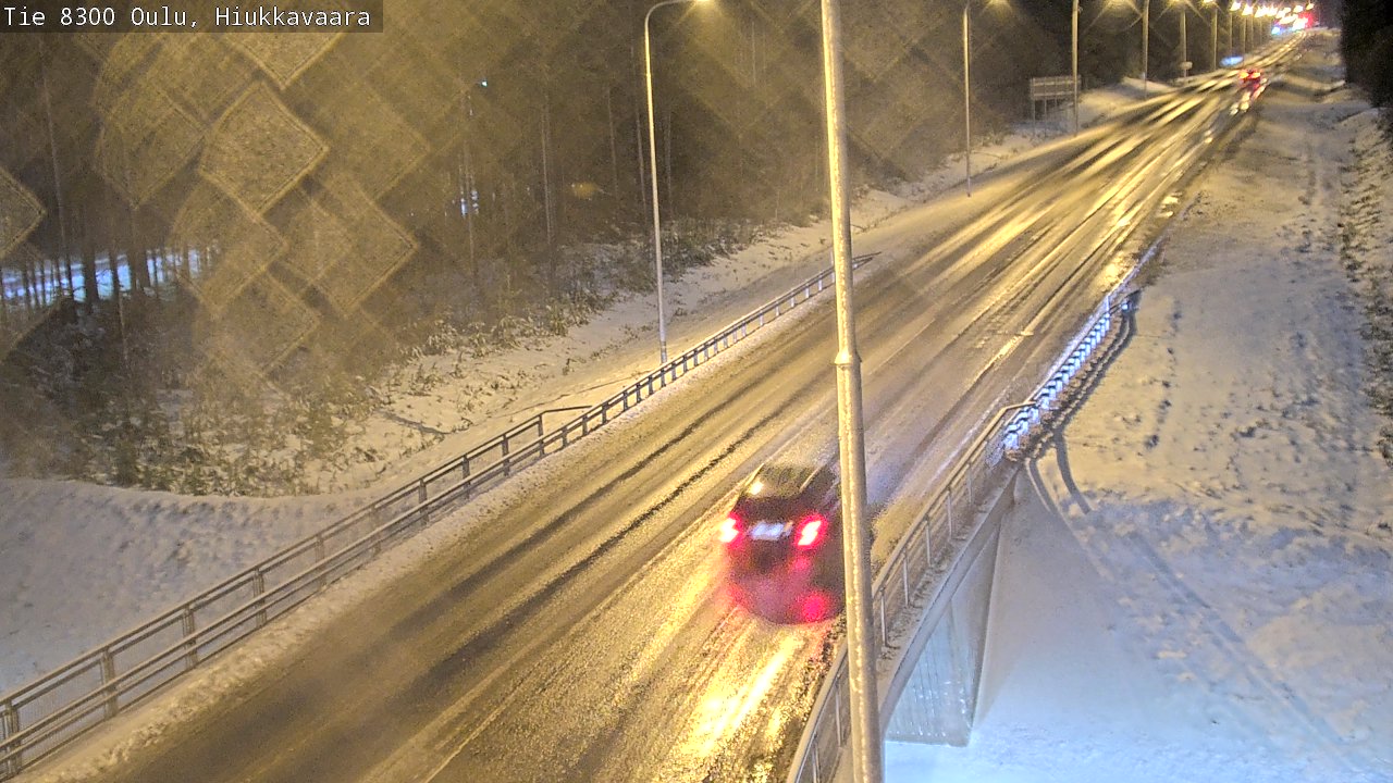 Weather Camera Image väg 8300 Oulu Hiukkavaara, Oulu, Pohjois-Pohjanmaa